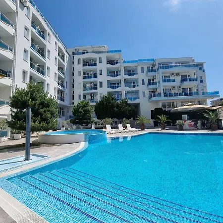 Odisei Large Апартаменты