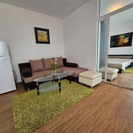 Odisei Large * Nesebar