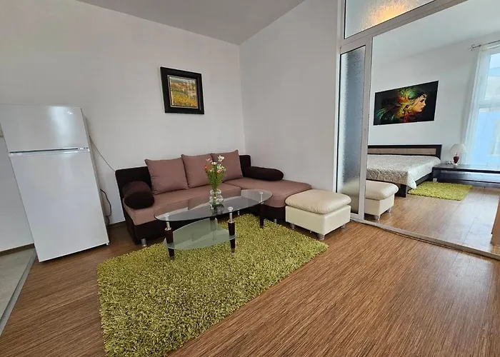 Odisei Large * Nesebar