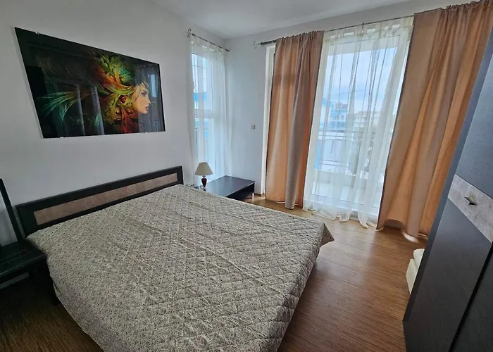 Apartment Odisei Large